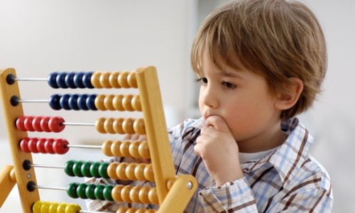 همپای کودک | پرورش توانمندی منطقی-ریاضی کودکان